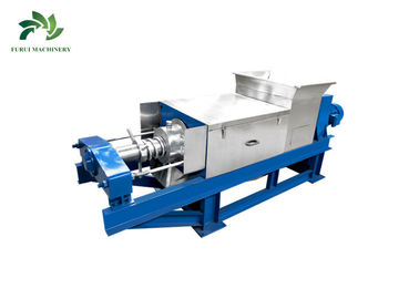 China Horizontal Screw Press Industrial Fruit And Vegetable Juicer 200-500 Kg/H Capacity supplier